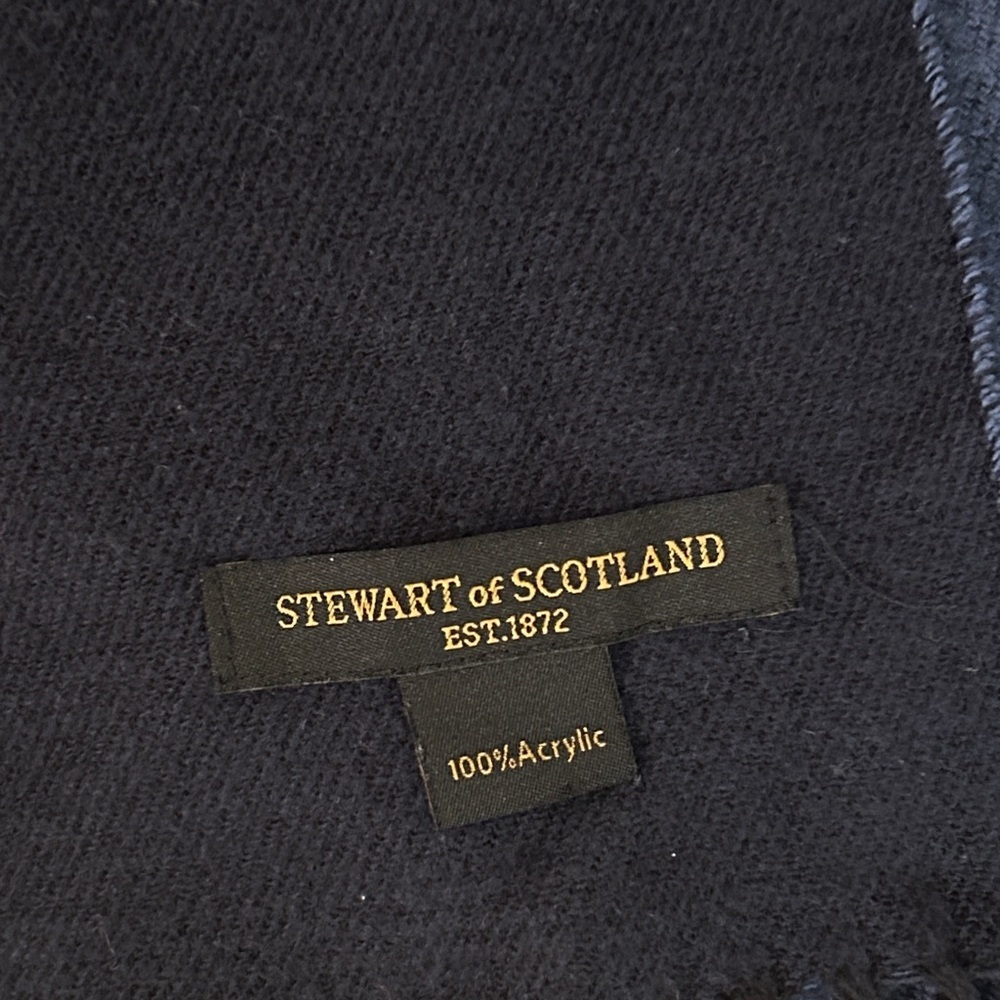 Stewart of Scotland Navy Blue / Blue Soft Reversible Scarf with Fringe - Picture 5 of 6